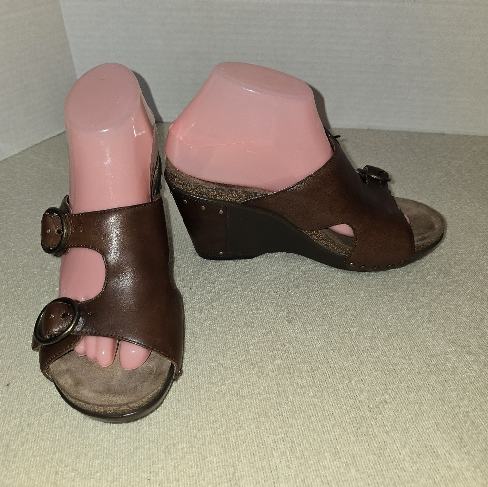 Dansko Fern Brown Leather  Slide Wedge Sandals size 39 / 9us